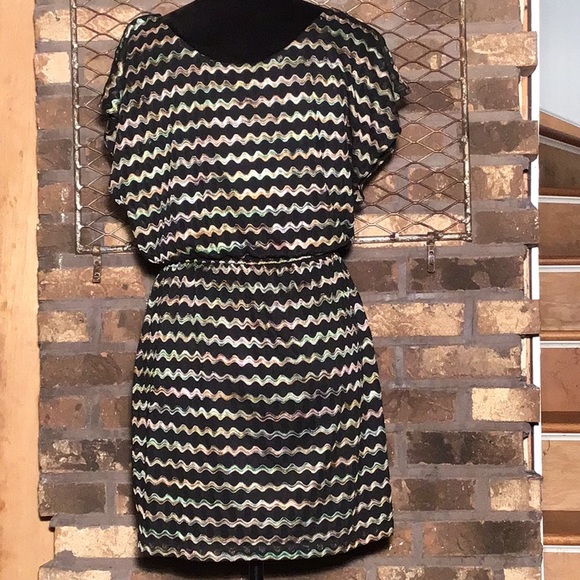 City Triangles midi dress elastic waistline black iridescent wave patter… - Picture 4 of 6